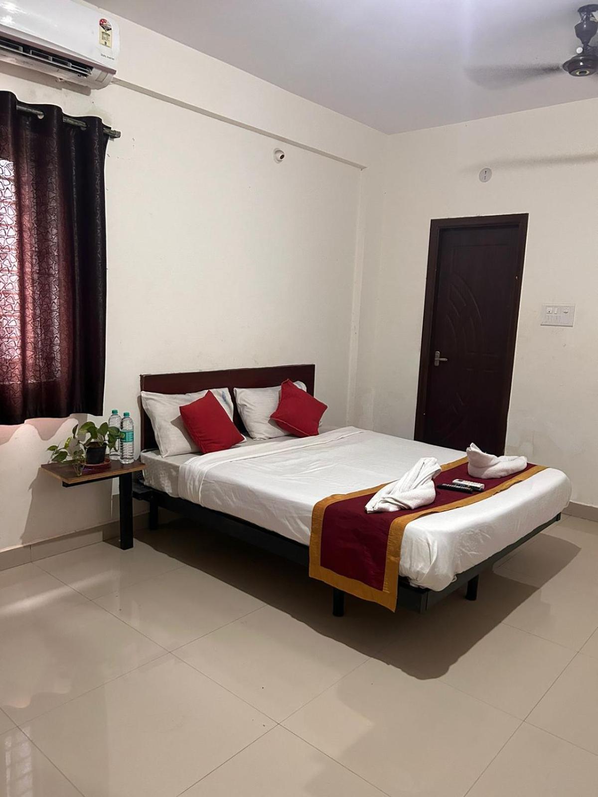 Hotel Prakrathi Residency Bangalore Eksteriør bilde