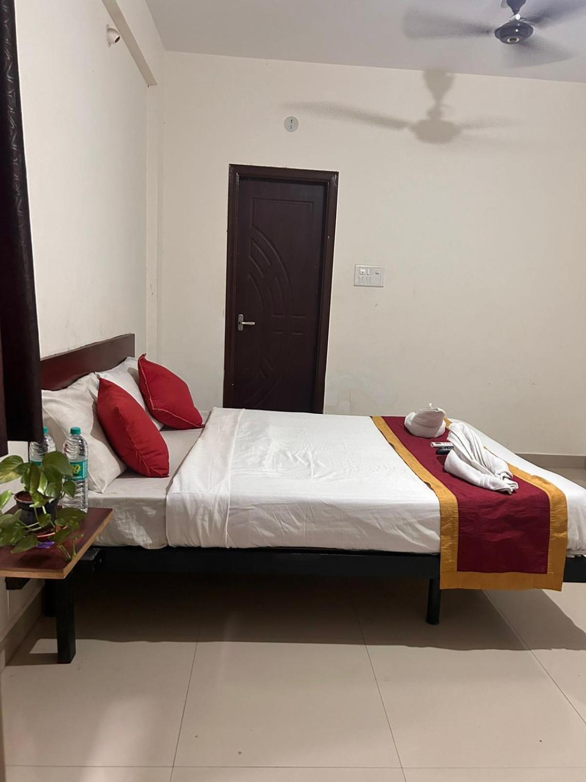 Hotel Prakrathi Residency Bangalore Eksteriør bilde
