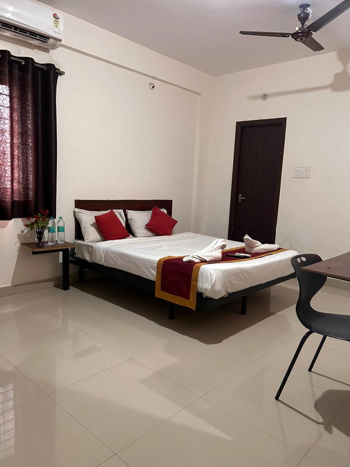 Hotel Prakrathi Residency Bangalore Eksteriør bilde
